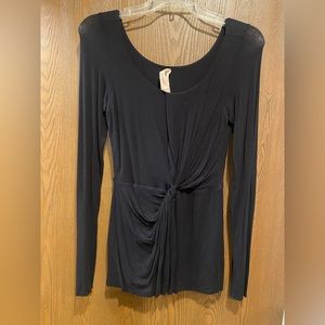 Bailey 44 Black Top Size M